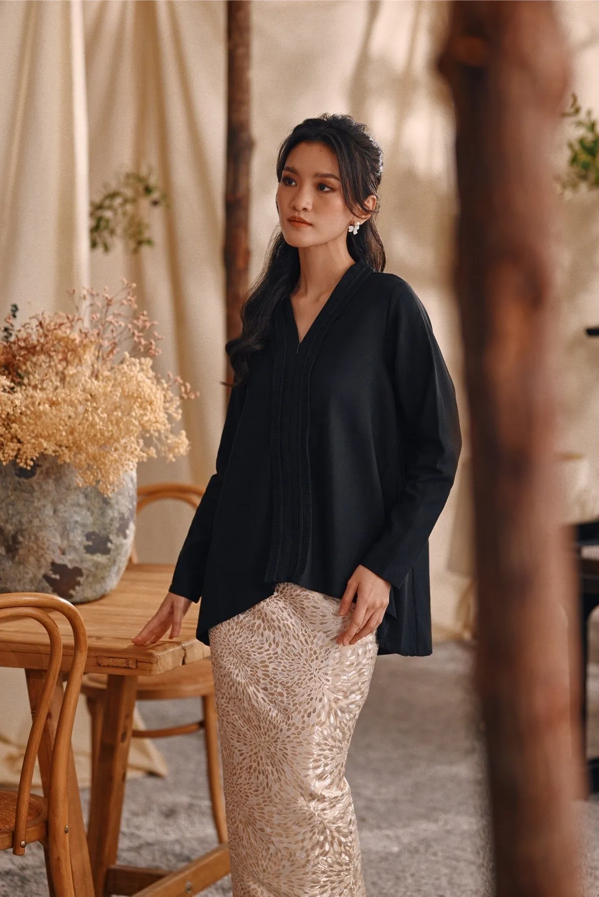 The Bayu Women Kebaya Top - Black