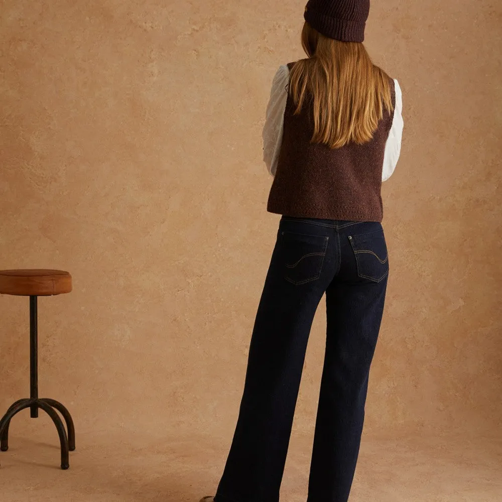 Wide-leg jeans in dark denim by Yerse